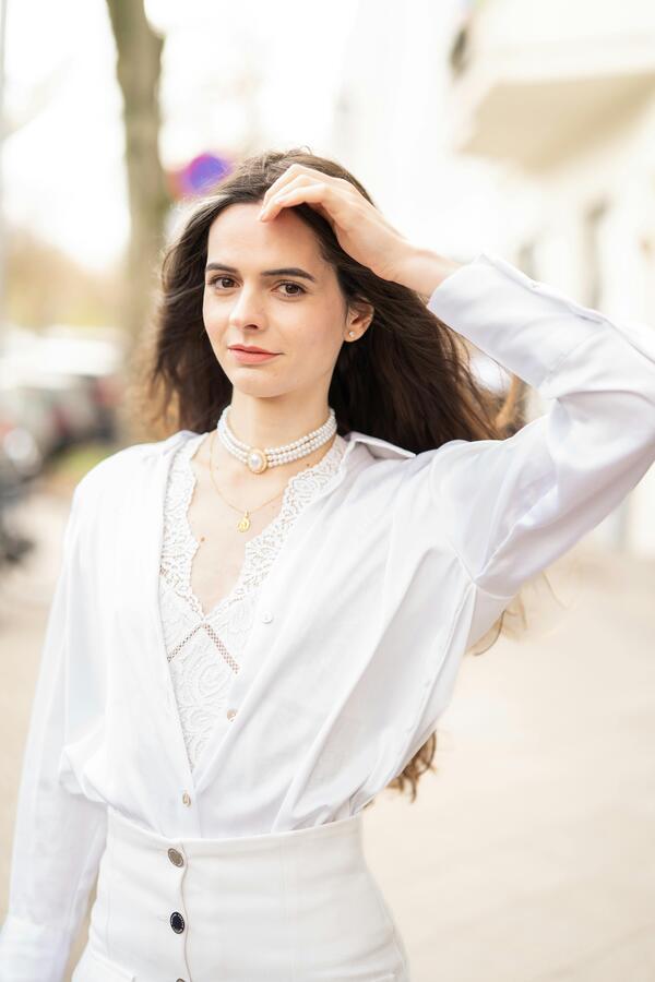 Zoya